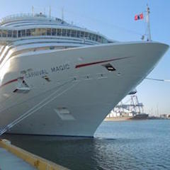 Круизный лайнер Carnival Magic